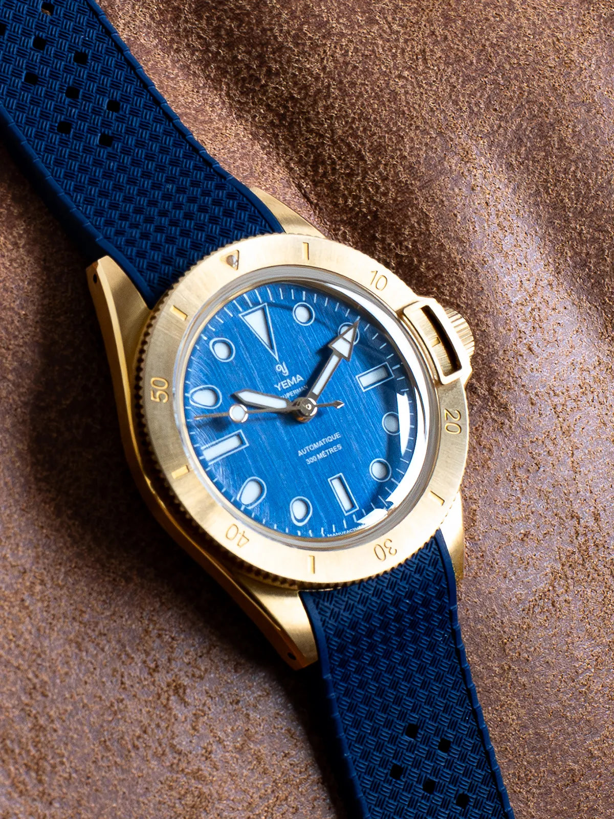 イエマ® フランス公式サイト I 1948年創業のメイドインフランス腕時計